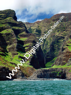 Nu'alolo Aina Valley, Na Pali Coast, Island of Kauai, Hawaii